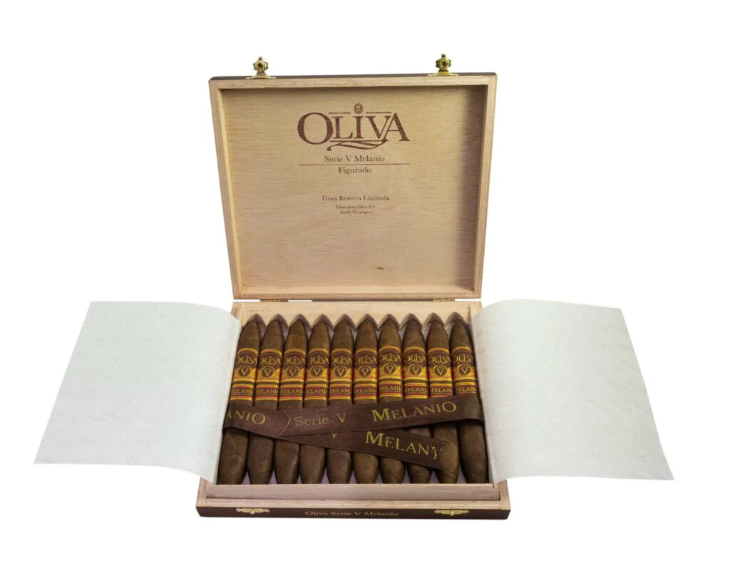 Oliva The Serie V Melanio Figurado